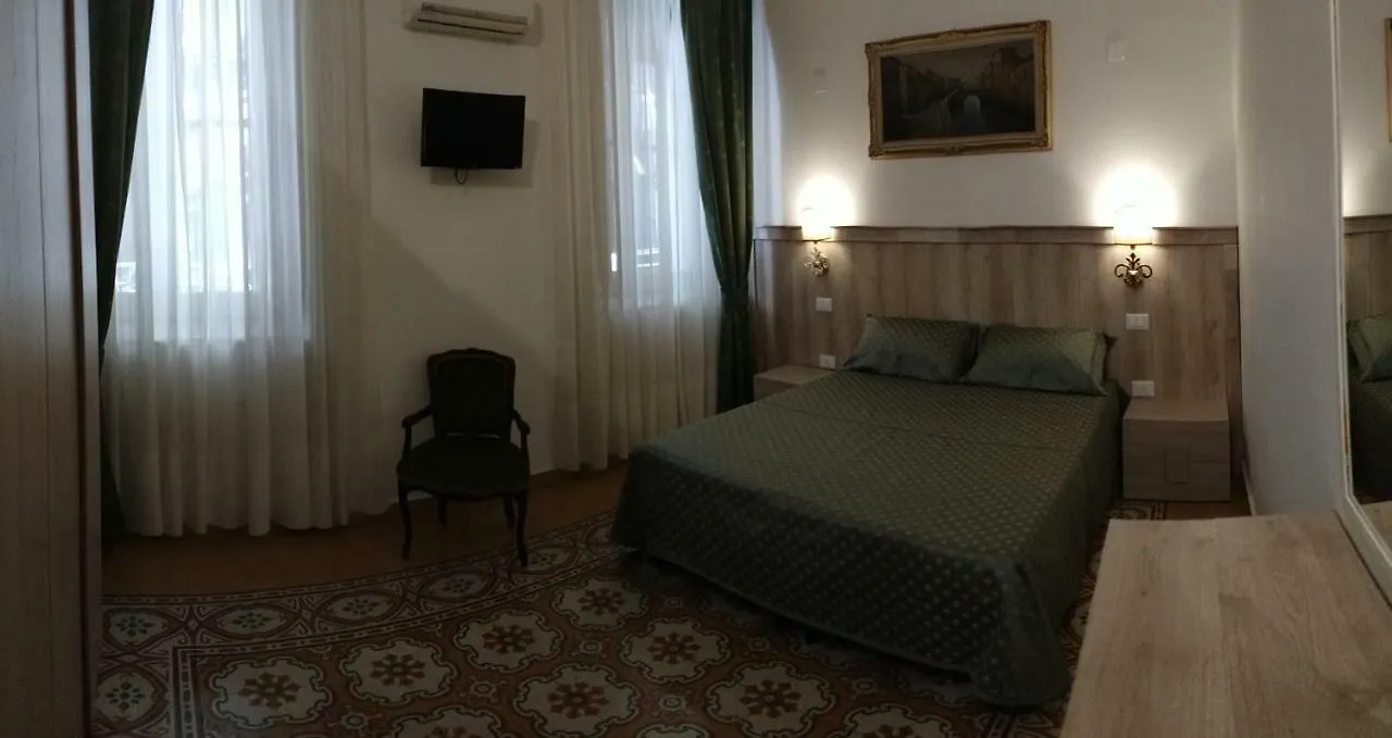 Bed and Breakfast Dimora Principe Scordia Палермо 0*,